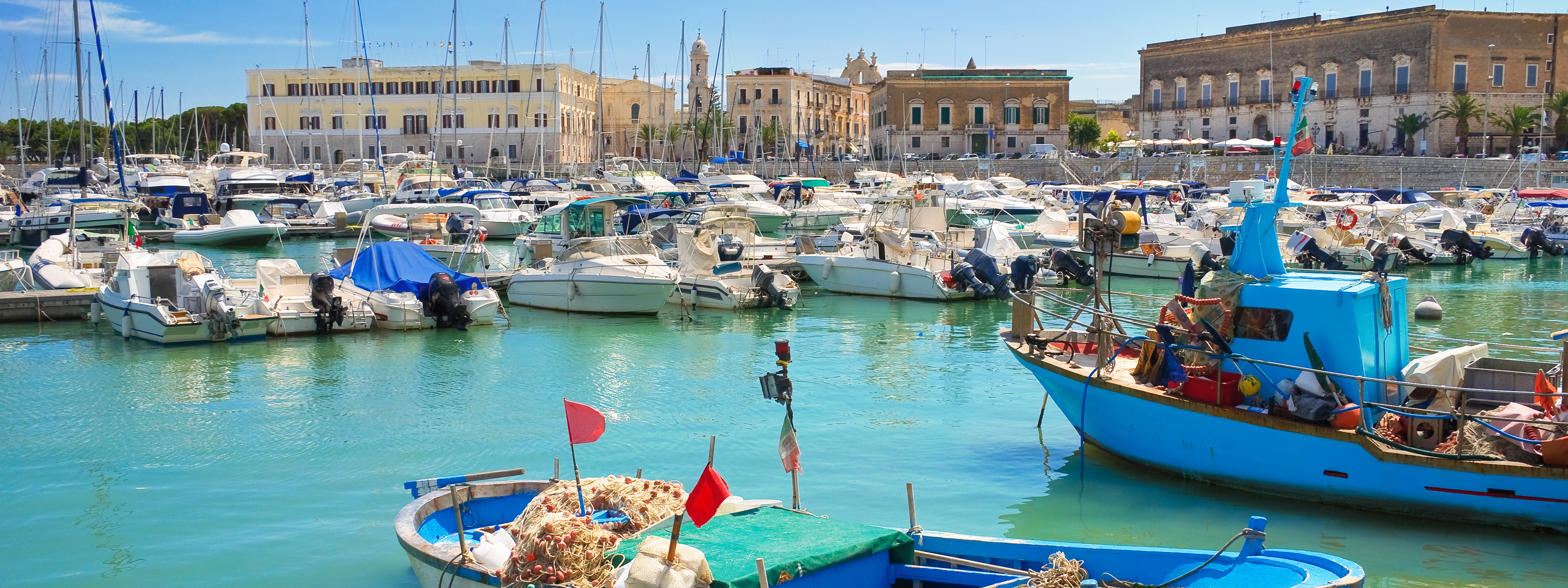 Den havsnära staden Trani i Apulien, Italien.